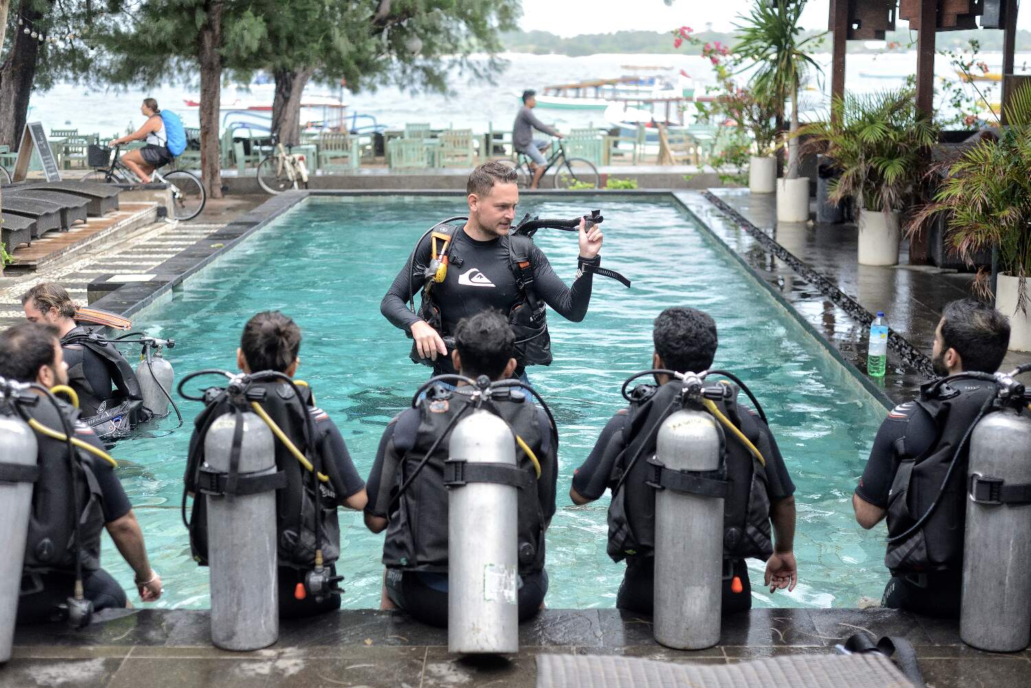 Learn to dive - PADI Open Water Diver Course on Gili Islands